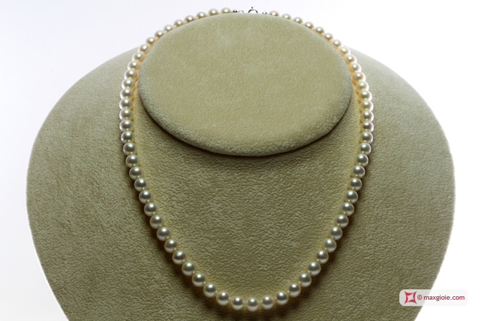 MAXGIOIE - Collana Perle bianche TOP 6-6½mm in Oro 18K