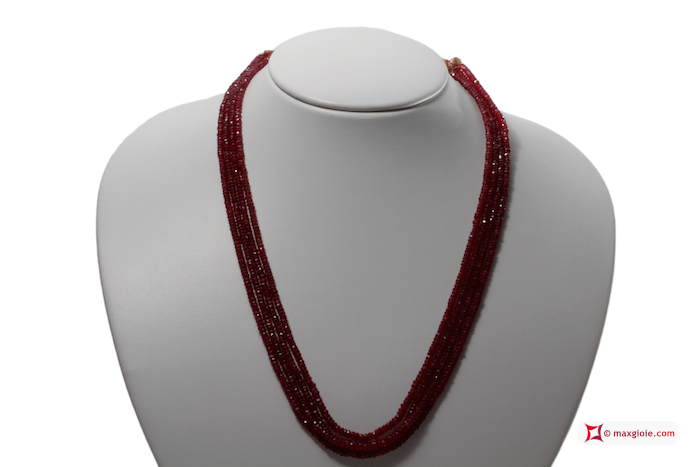MAXGIOIE - Collana Rubini rondelle faccettate 4 fili 3-3½mm 192.5kt