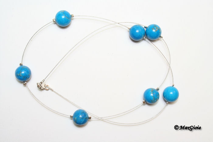 Dettaglio - Details MAXGIOIE - Collana howlite acciaio pallini 10mm in Argento