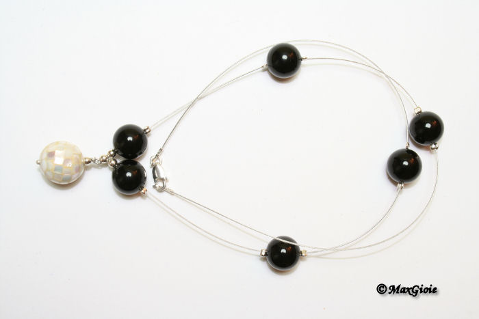 MAXGIOIE - Collana agata madreperla acciaio pallini 10mm in Argento