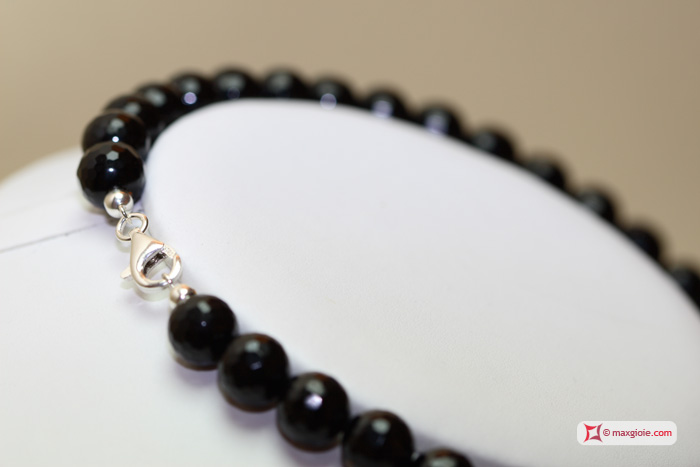 MAXGIOIE - Collana Agata nera faccettata pallini 10mm in Argento
