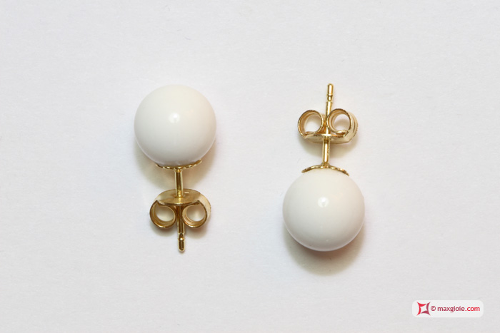 MAXGIOIE - Orecchini Agata nera 8½mm in Oro 18K