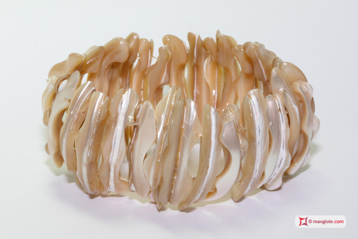 Dettaglio - Details MAXGIOIE - Braccialetto Trendy Conchiglia naturale estensibile id02