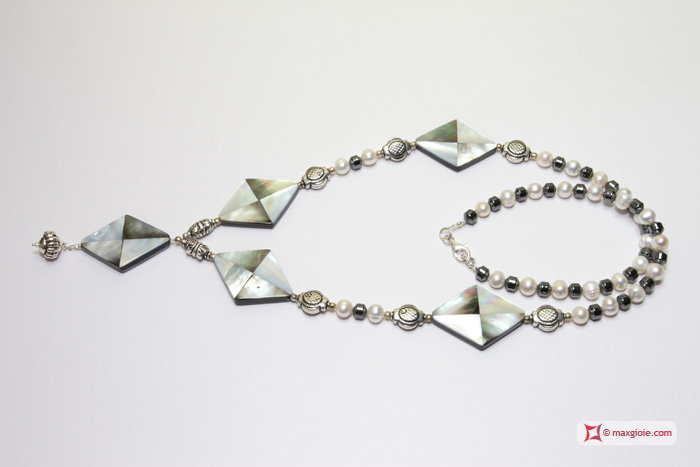 MAXGIOIE - Collana e Orecchini Perle, Ematite e Madreperla in Argento Id10