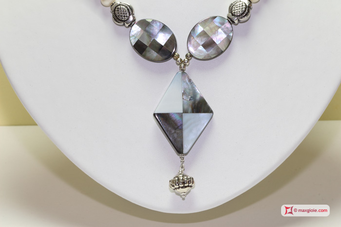 MAXGIOIE - Collana e Orecchini Perle, Ematite e Madreperla in Argento Id11