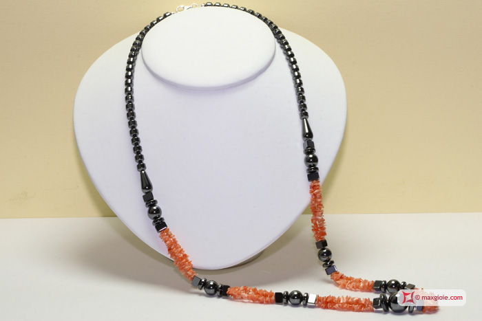 MAXGIOIE - Collana di ematite e corallo misu in Argento