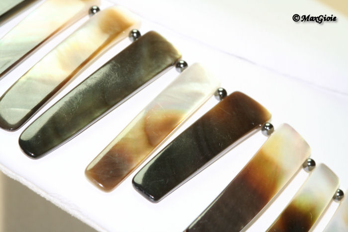 Dettaglio - Details MAXGIOIE - Collana Madreperla e Ematite segmenti rettangolari
