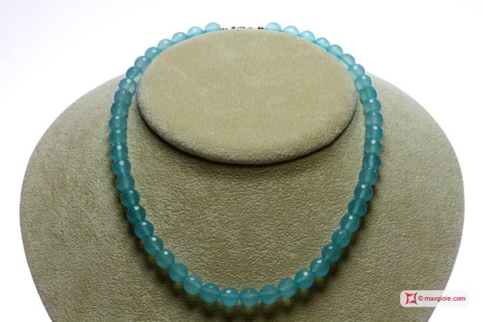 MAXGIOIE - Collana Calcedonio Sea Blue Extra faccettato 8mm in Oro 18K