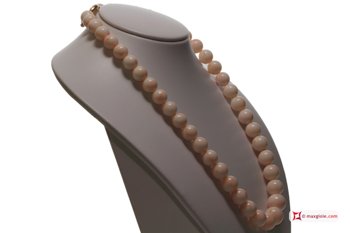 MAXGIOIE - Collana Corallo rosa Extra pallini 12-15½mm in Oro 18K