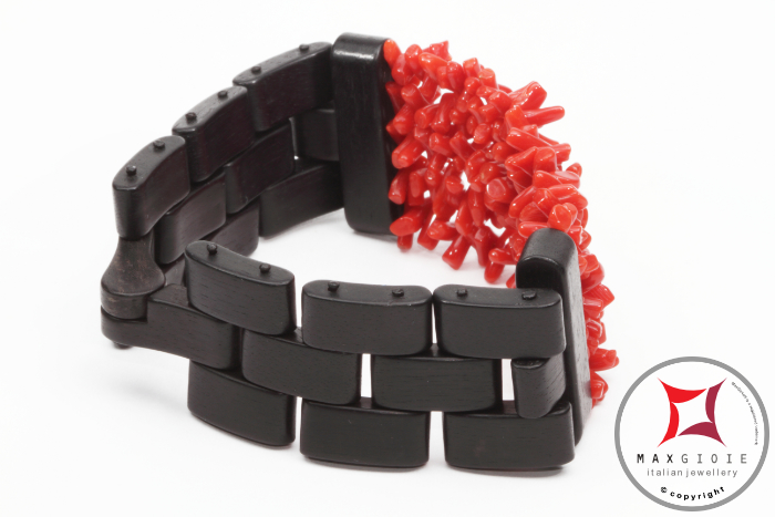 Dettaglio - Details MAXGIOIE - Bracciale Corallo rosso ed Ebano spezzatini 5 fili id1009