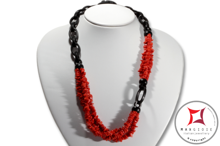 MAXGIOIE - Collana Corallo rosso Ebano spezzatini 3 Fili id2307