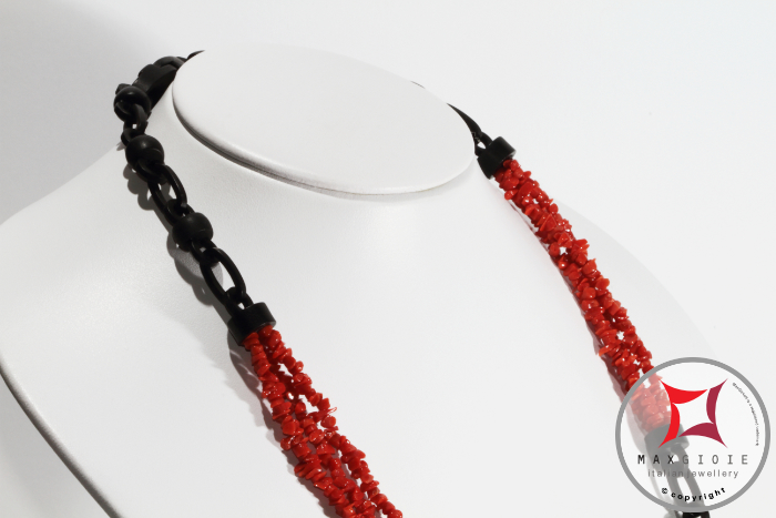 Dettaglio - Details MAXGIOIE - Collana Corallo rosso Ebano spezzatini 3 Fili id2308