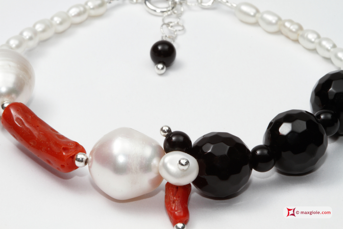 Dettaglio - Details MAXGIOIE - Bracciale Trendy Corallo rosso Perle Agata nera in Argento 925 id03