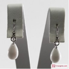 Orecchini Corallo bianco Extra poire 7½x11½mm in Oro 18K