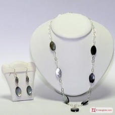 Collana e Orecchini Madreperla ovale in Argento