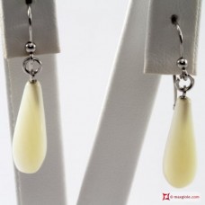 Orecchini Madreperla Troca Extra 7x20mm in Oro 18K