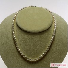Collana Perle Akoya giapponesi bianche TOP 6-6½mm in Oro 18K